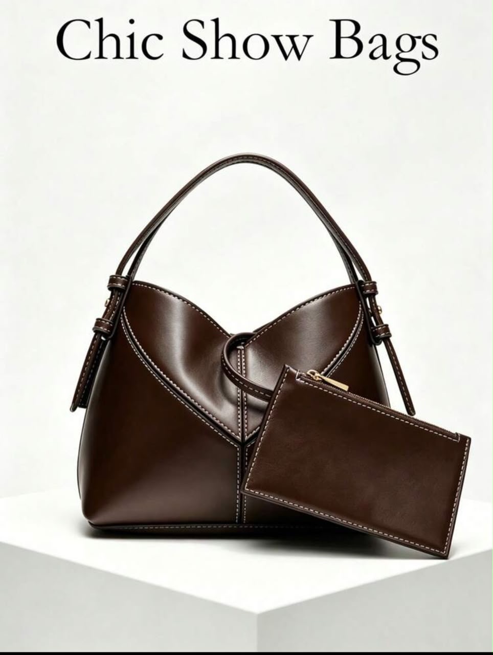 Sac à main élégant avec pochette assortie